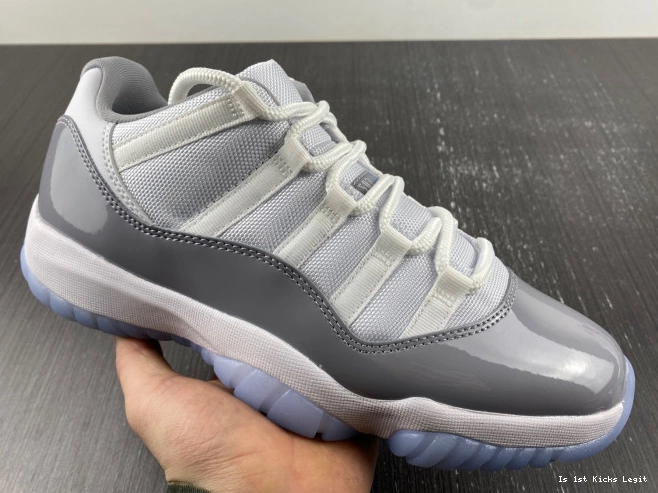 AV2187-140 Jordan Cement Air Grey Low 11 0726